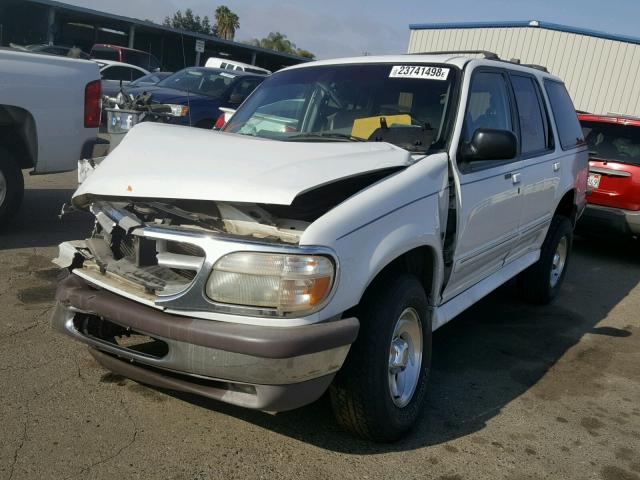 1FMDU32P9TZA38484 - 1996 FORD EXPLORER WHITE photo 2