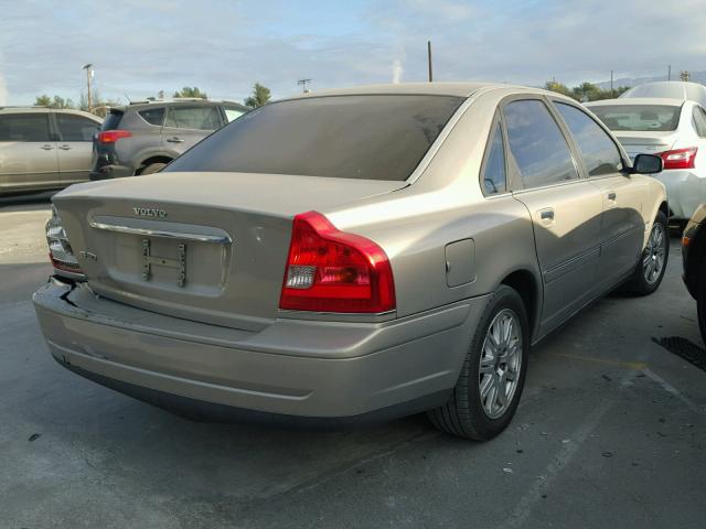 YV1TS592051404999 - 2005 VOLVO S80 2.5T GOLD photo 4