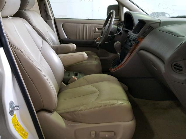 JT6GF10U1Y0063990 - 2000 LEXUS RX 300 WHITE photo 5