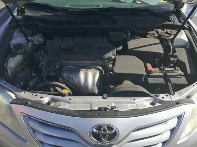 4T4BF3EKXAR075447 - 2010 TOYOTA CAMRY BASE SILVER photo 7