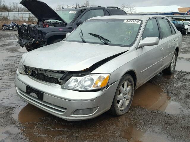 4T1BF28B82U252403 - 2002 TOYOTA AVALON XL SILVER photo 2