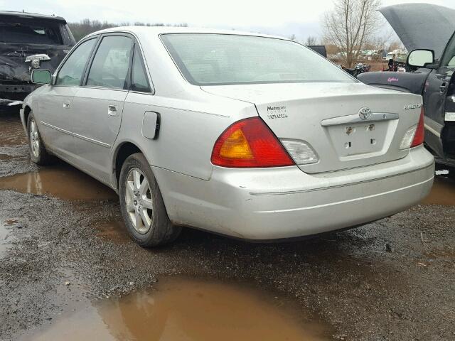 4T1BF28B82U252403 - 2002 TOYOTA AVALON XL SILVER photo 3