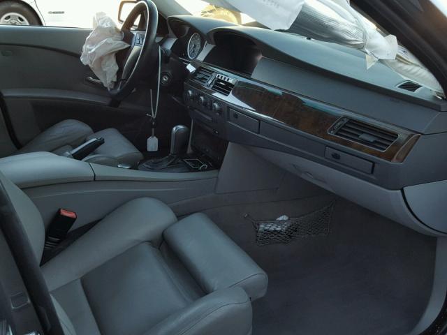 WBANB33515CN65529 - 2005 BMW 545 I GRAY photo 5