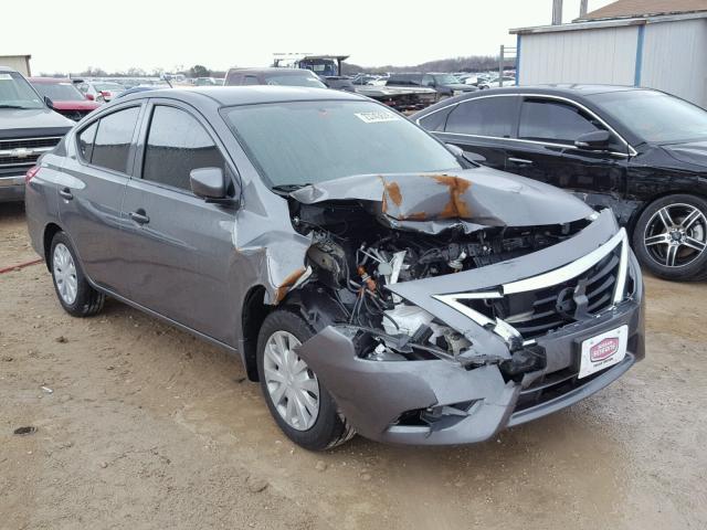 3N1CN7AP4HL826452 - 2017 NISSAN VERSA S GRAY photo 1