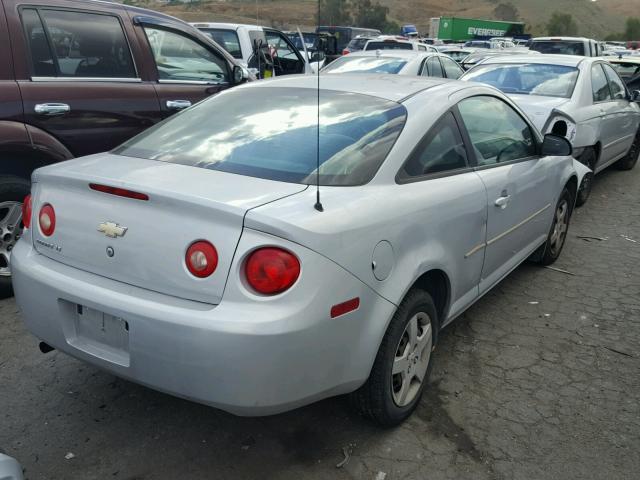 1G1AL18F987211266 - 2008 CHEVROLET COBALT LT SILVER photo 4