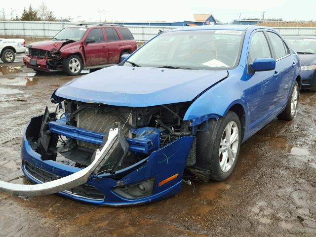 3FAHP0HA6CR256956 - 2012 FORD FUSION SE BLUE photo 2