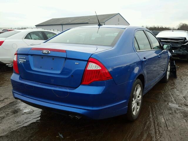 3FAHP0HA6CR256956 - 2012 FORD FUSION SE BLUE photo 4