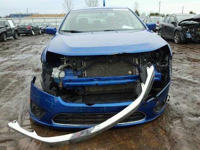 3FAHP0HA6CR256956 - 2012 FORD FUSION SE BLUE photo 9