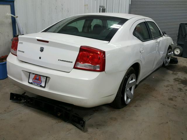 2B3KA43V59H608983 - 2009 DODGE CHARGER WHITE photo 4