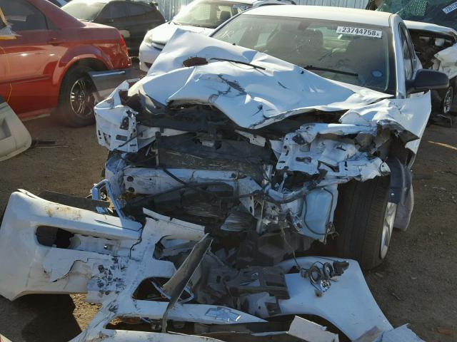 1G1ZA5EU2BF282972 - 2011 CHEVROLET MALIBU LS WHITE photo 9