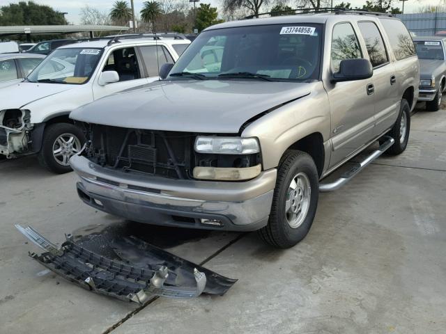 3GNEC16T3YG188032 - 2000 CHEVROLET SUBURBAN C TAN photo 2