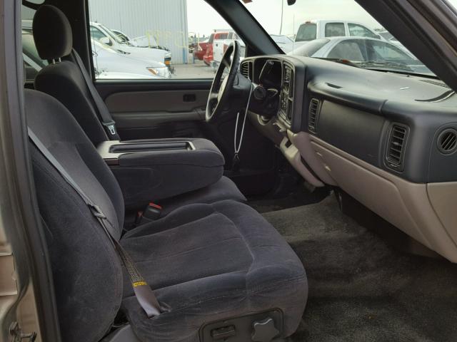 3GNEC16T3YG188032 - 2000 CHEVROLET SUBURBAN C TAN photo 5