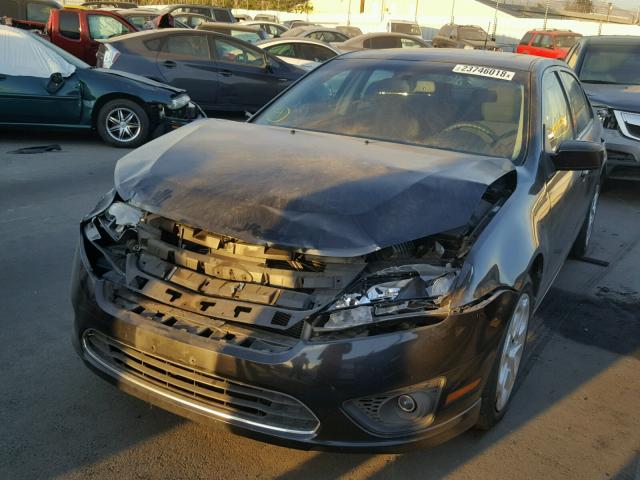 3FAHP0HG6AR189423 - 2010 FORD FUSION SE BLACK photo 2