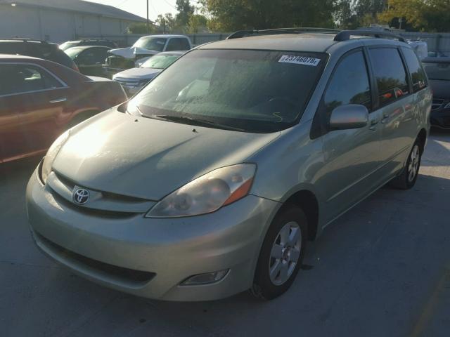 5TDZA22C66S455884 - 2006 TOYOTA SIENNA XLE TEAL photo 2