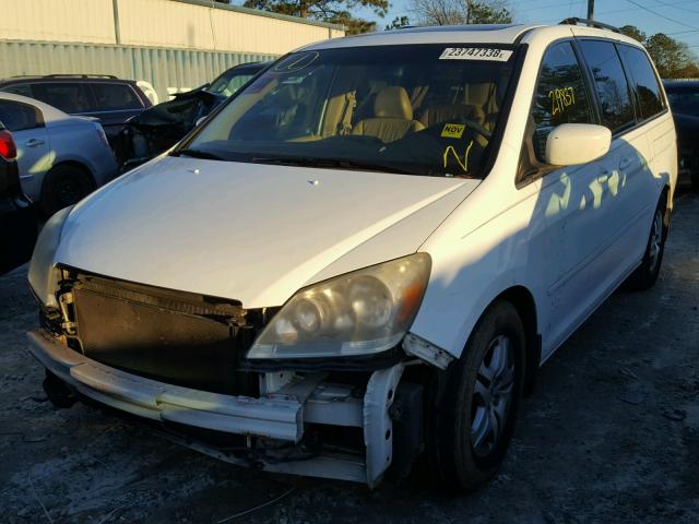 5FNRL38745B048353 - 2005 HONDA ODYSSEY EX WHITE photo 2