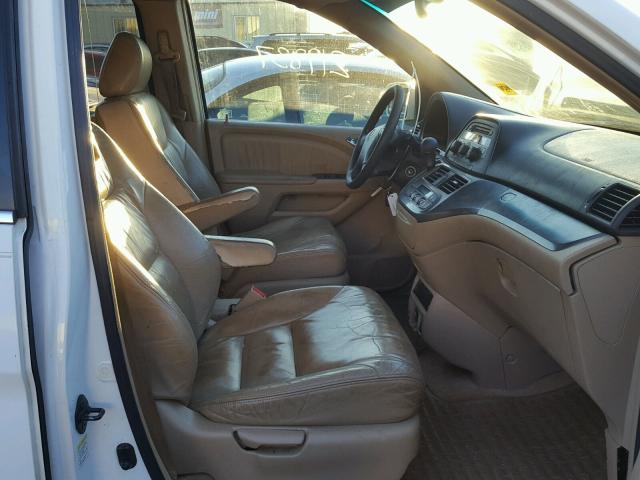 5FNRL38745B048353 - 2005 HONDA ODYSSEY EX WHITE photo 5