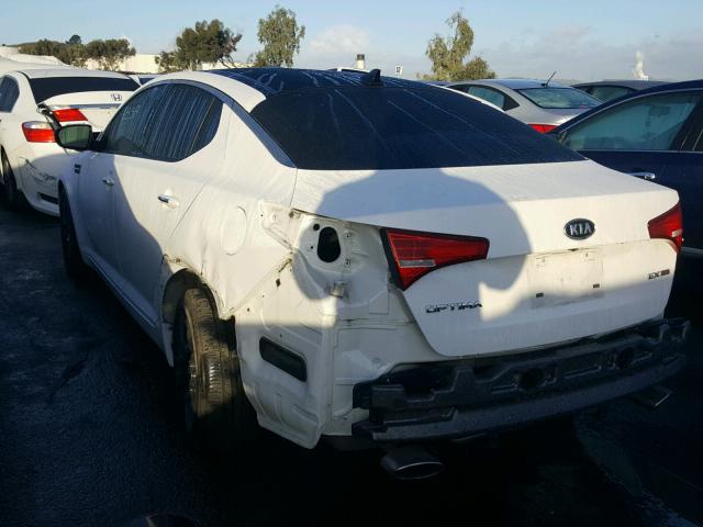 KNAGN4A77B5173441 - 2011 KIA OPTIMA EX WHITE photo 3