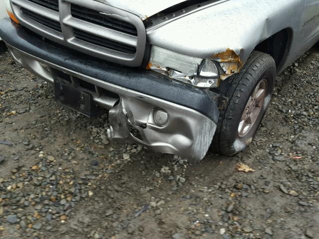 1B4HS28N81F588637 - 2001 DODGE DURANGO SILVER photo 9