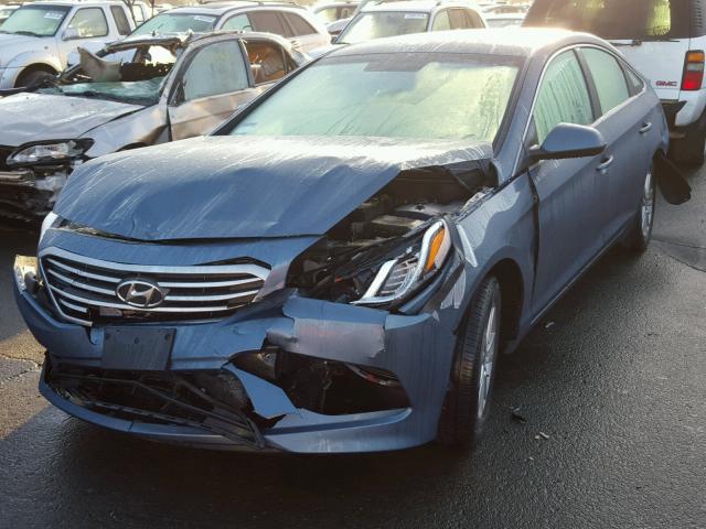 5NPE24AFXGH267413 - 2016 HYUNDAI SONATA SE BLUE photo 2