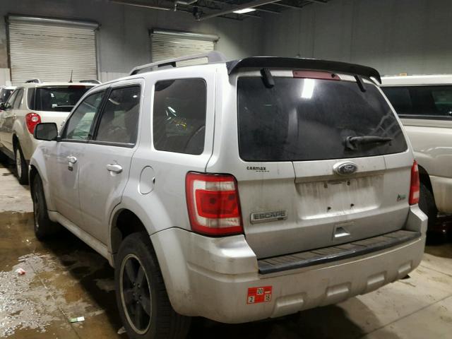 1FMCU0DG7AKD46587 - 2010 FORD ESCAPE XLT SILVER photo 3