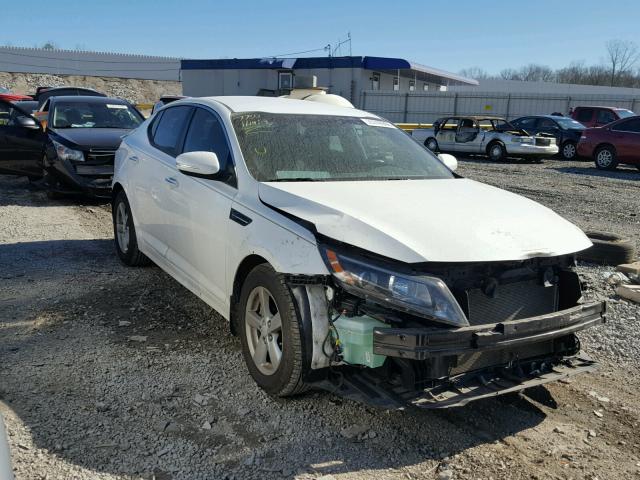 5XXGM4A70FG416952 - 2015 KIA OPTIMA LX WHITE photo 1