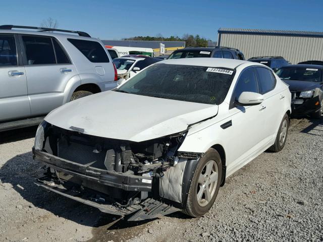 5XXGM4A70FG416952 - 2015 KIA OPTIMA LX WHITE photo 2