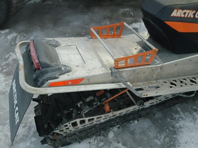 4UF10SNW8AT109196 - 2010 ARCT SNOWMOBILE ORANGE photo 6