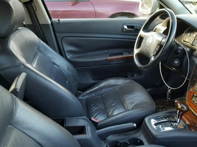 WVWRH63B34P156983 - 2004 VOLKSWAGEN PASSAT GLX SILVER photo 5