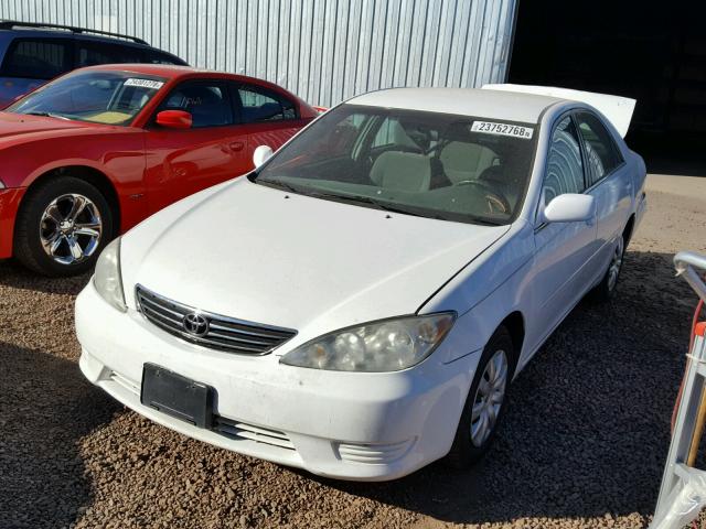 4T1BE32K46U692268 - 2006 TOYOTA CAMRY LE WHITE photo 2