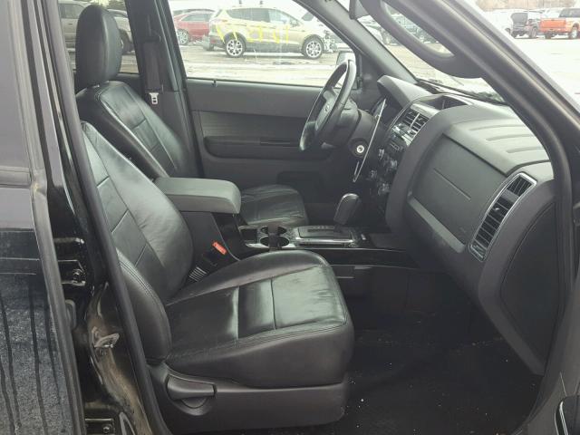 1FMCU9E73CKB83216 - 2012 FORD ESCAPE LIM BLACK photo 5