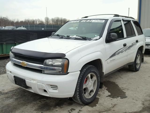 1GNDT13SX62358724 - 2006 CHEVROLET TRAILBLAZE WHITE photo 2