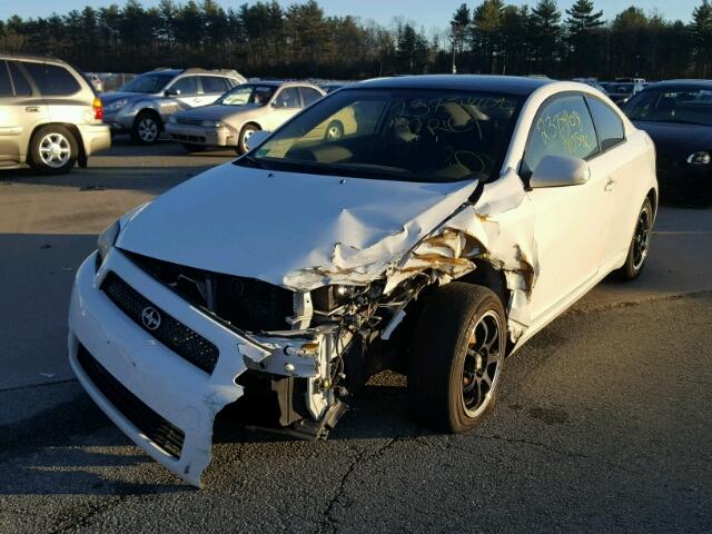 JTKDE167780269825 - 2008 TOYOTA SCION TC WHITE photo 2