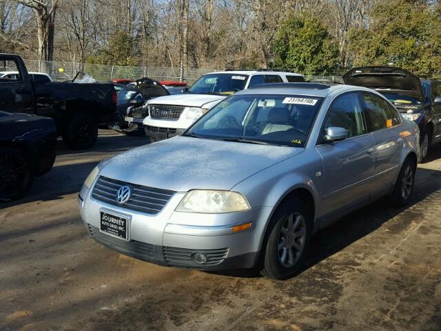 WVWPD63BX4P056947 - 2004 VOLKSWAGEN PASSAT GLS SILVER photo 2