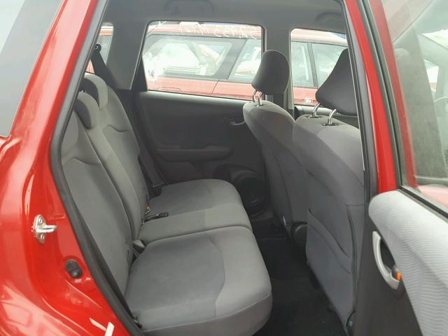 JHMGE88279S070258 - 2009 HONDA FIT RED photo 6