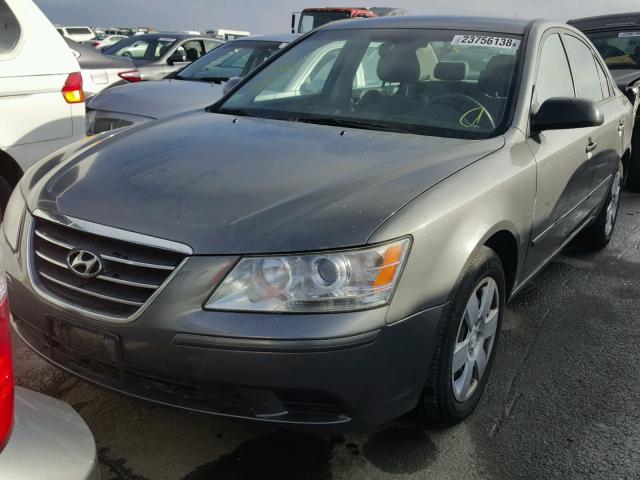 5NPET4AC1AH588914 - 2010 HYUNDAI SONATA GLS GRAY photo 2