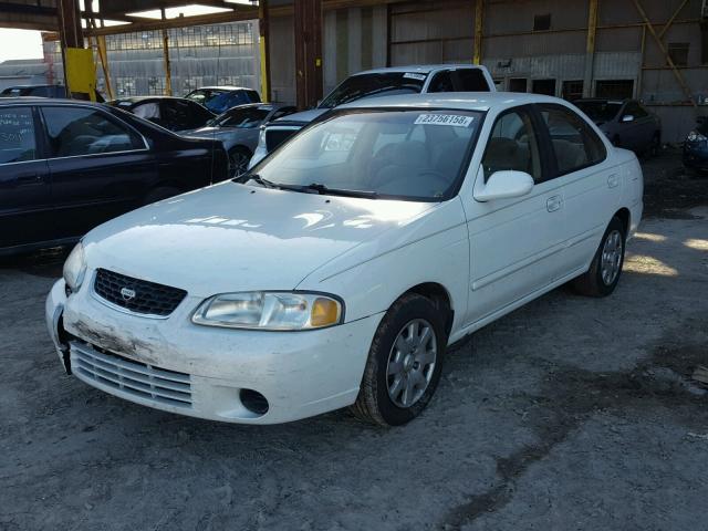 3N1CB51D0YL352678 - 2000 NISSAN SENTRA BAS WHITE photo 2