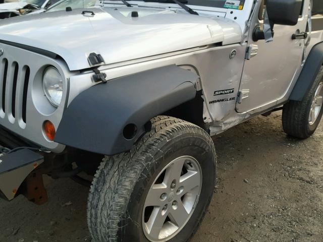 1J4AA2D13AL196607 - 2010 JEEP WRANGLER S SILVER photo 9