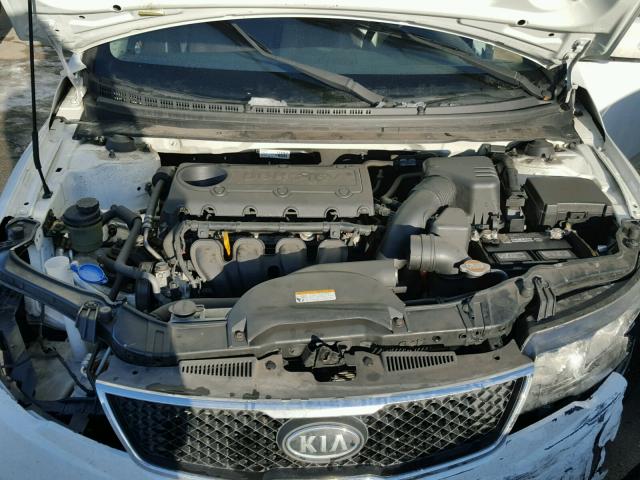 KNAFU4A20A5116628 - 2010 KIA FORTE EX WHITE photo 7