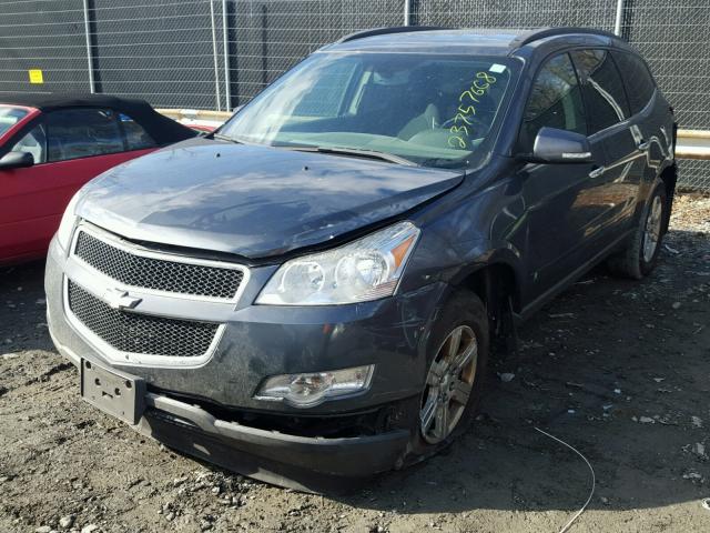 1GNKVJED8BJ320439 - 2011 CHEVROLET TRAVERSE L GRAY photo 2