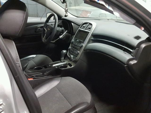 1G11C5SL8EF275628 - 2014 CHEVROLET MALIBU 1LT ვერცხლისფერი ფოტო 5