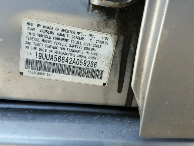 19UUA56642A059266 - 2002 ACURA 3.2TL SILVER photo 10