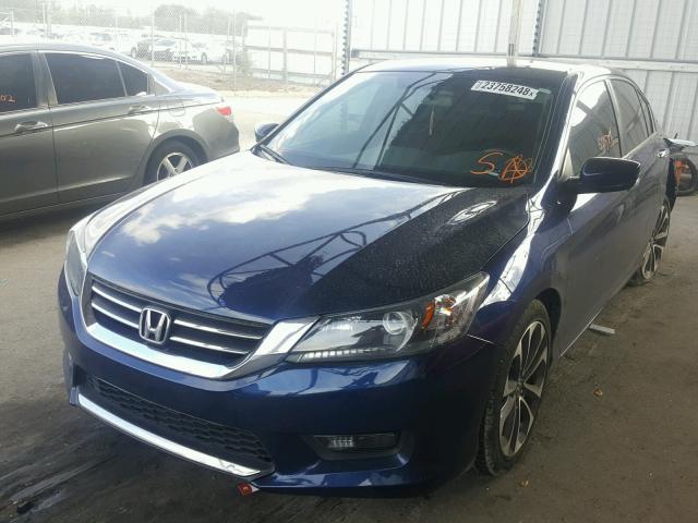 1HGCR2F52FA085414 - 2015 HONDA ACCORD SPO BLUE photo 2