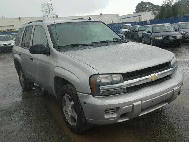 1GNDS13S872194829 - 2007 CHEVROLET TRAILBLAZE GRAY photo 4