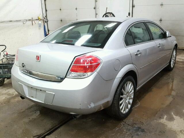 1G8ZV57728F160683 - 2008 SATURN AURA XR SILVER photo 4