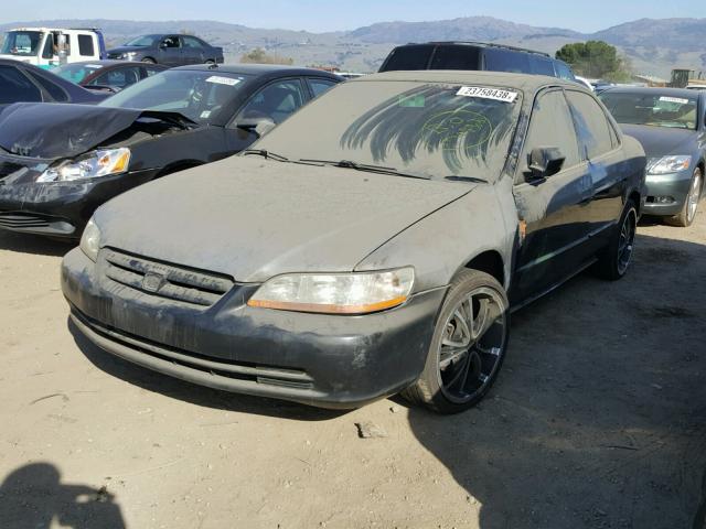 1HGCG16572A068148 - 2002 HONDA ACCORD EX BLACK photo 2