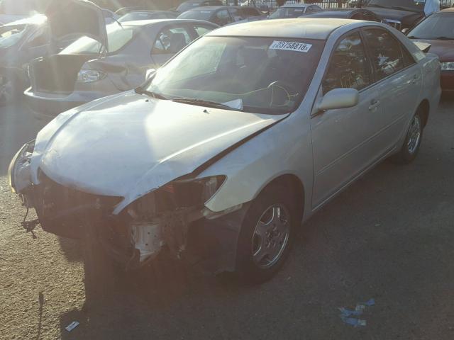 4T1BE32K22U074991 - 2002 TOYOTA CAMRY LE TAN photo 2