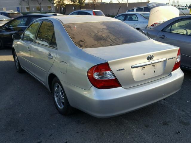 4T1BE32K22U074991 - 2002 TOYOTA CAMRY LE TAN photo 3