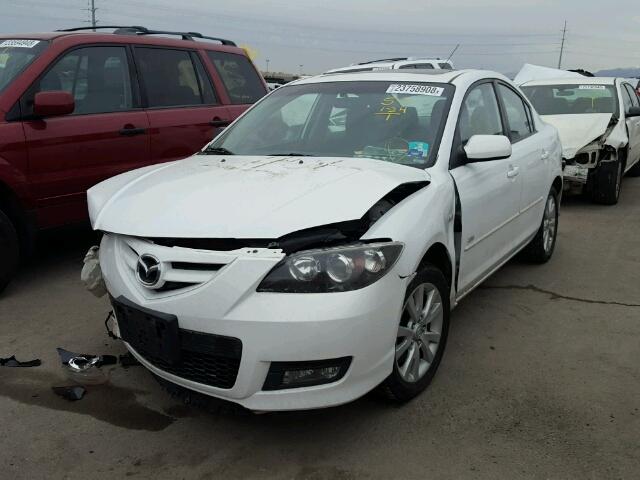 JM1BK323981160024 - 2008 MAZDA 3 S WHITE photo 2