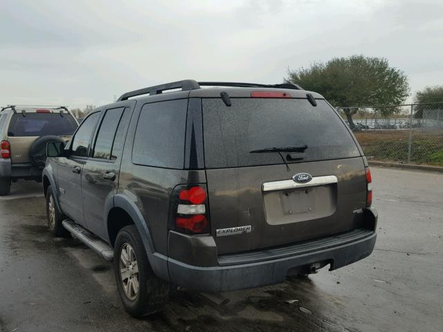 1FMEU63E97UA99257 - 2007 FORD EXPLORER X GRAY photo 3