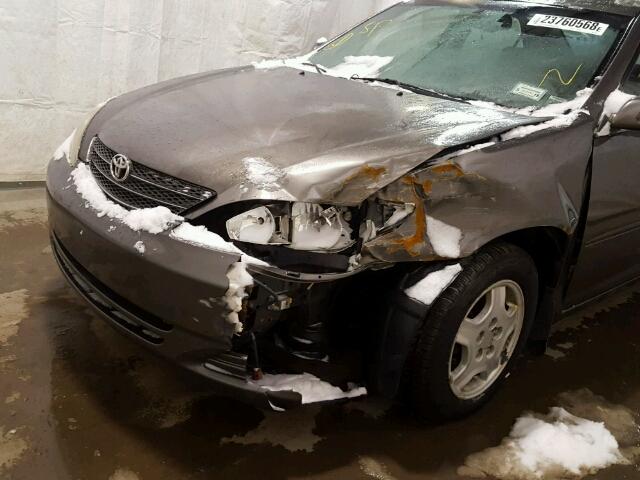 4T1BF32K02U520438 - 2002 TOYOTA CAMRY LE GRAY photo 9